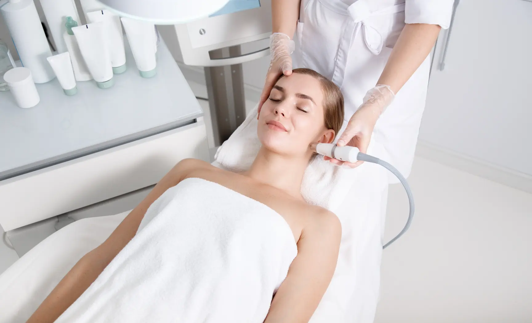 How a Laser Skin Treatment Stimulates Collagen Without Surgery | Ivy Aesthetics and Laser Spa in Memphis, TN